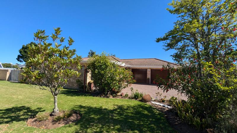 3 Bedroom Property for Sale in Denver Park Western Cape